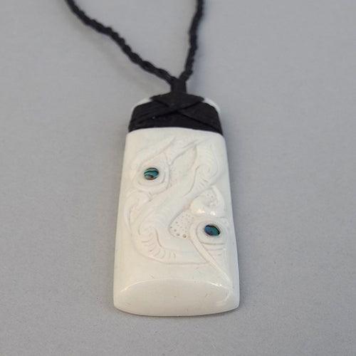 Finely Carved Maori Toki Manaia Necklace - Image 2