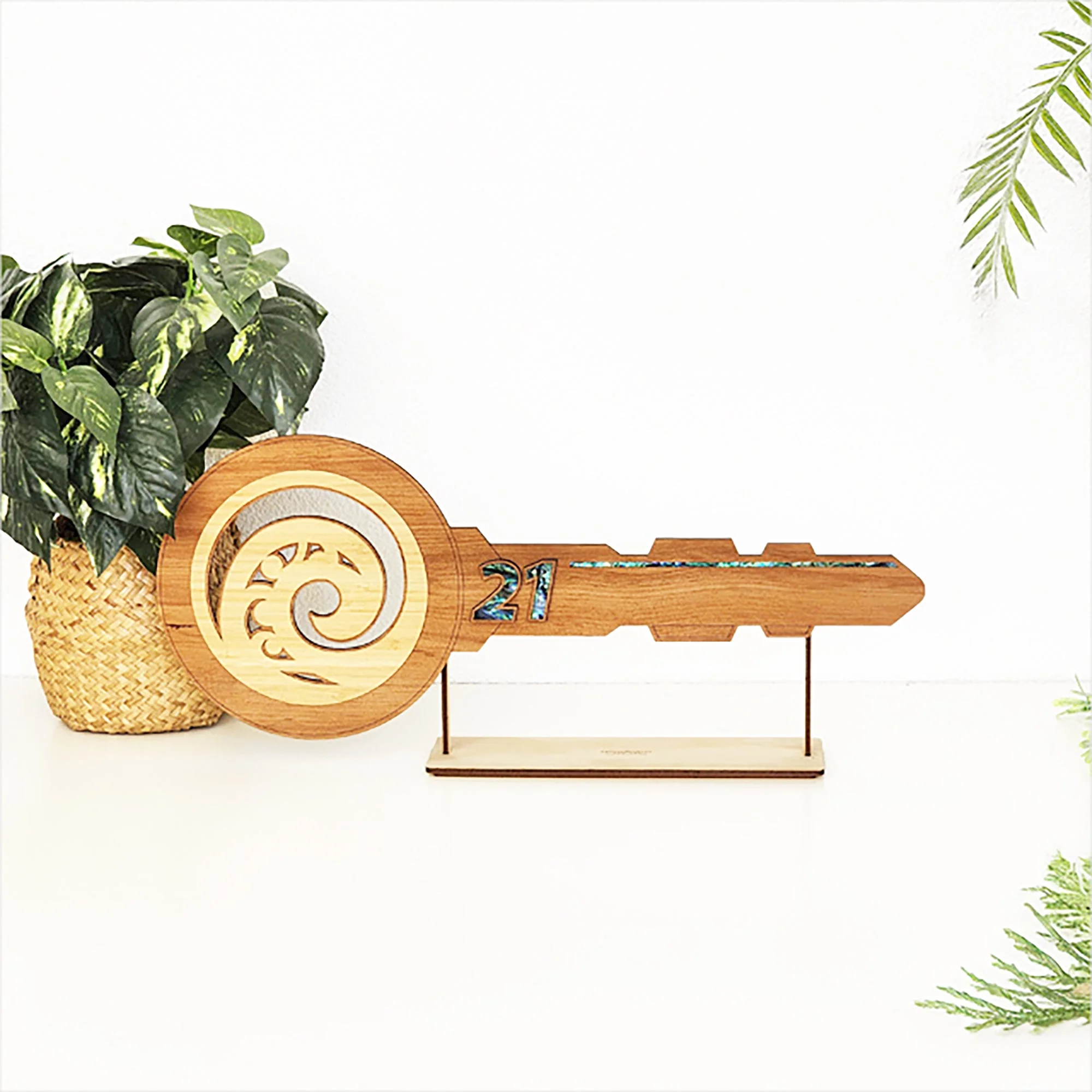 Koru Design NZ Made 21st Key with Optional Stand - Image 3