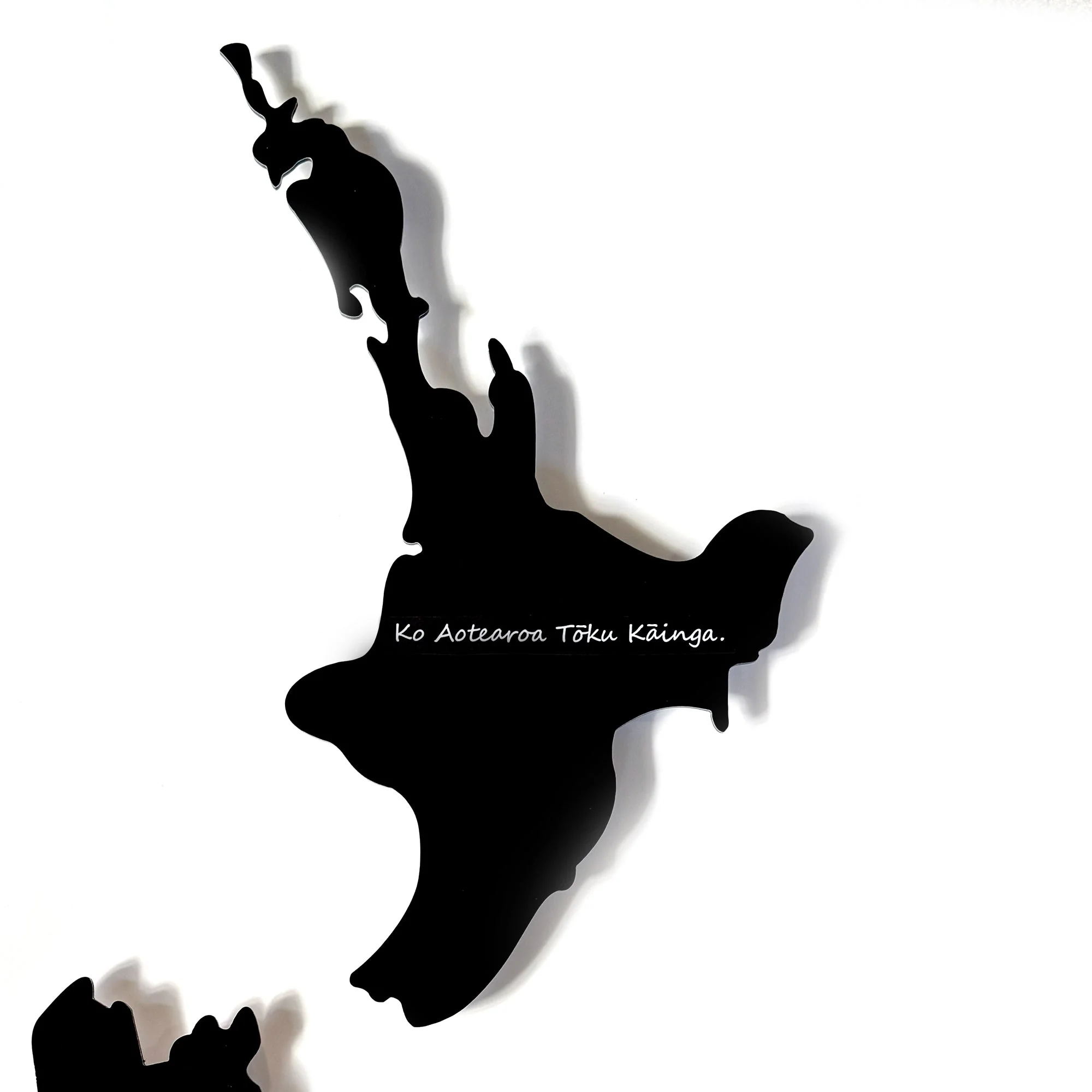 Large Black Map of NZ Wall Art with Ko Aotearoa Tōku Kāinga - New Zealand is my Home - Image 2