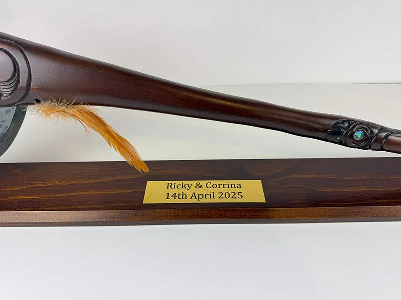 Large Maori Tewhatewha on Stand with Greenstone Blade - Image 7
