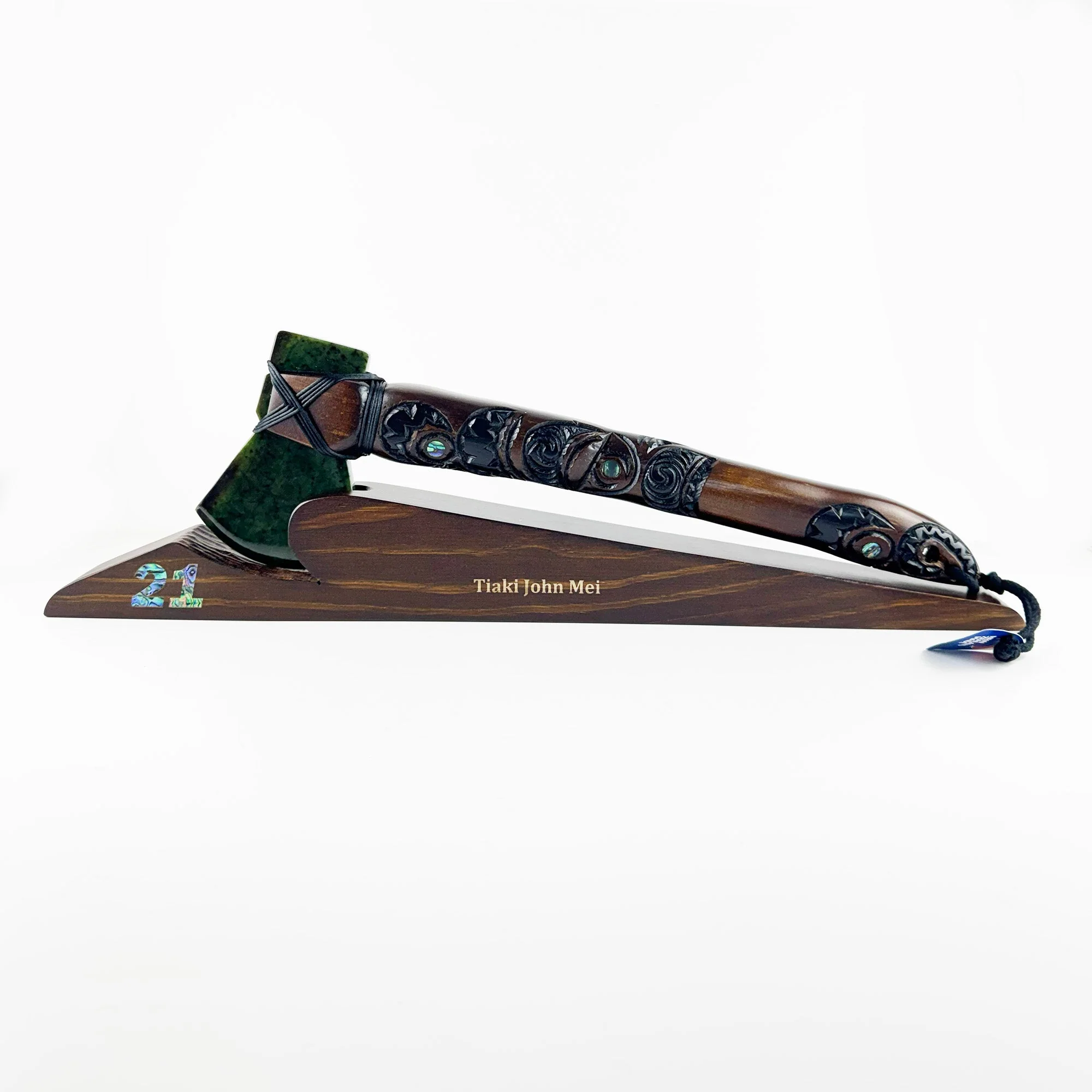 Māori Axe Toki Kaka Poto with Greenstone Head - Image 25