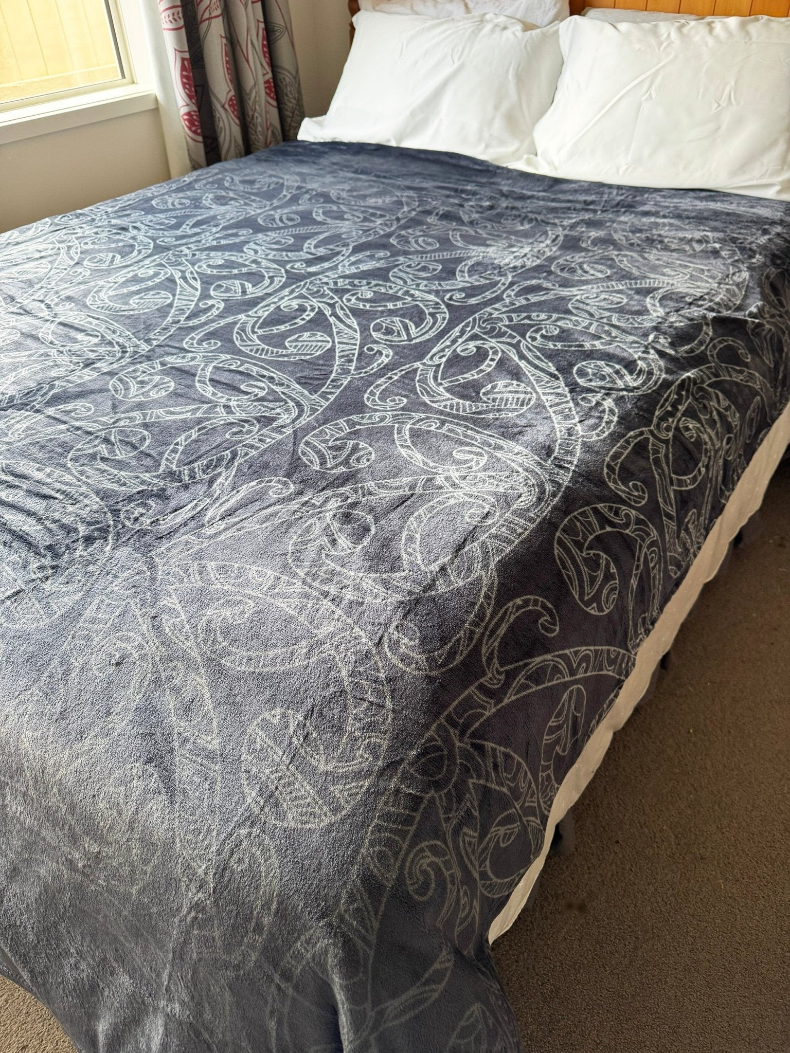 Māori Kowhaiwhai Rafter Pattern Soft and Thick Fleece Blanket - Image 3