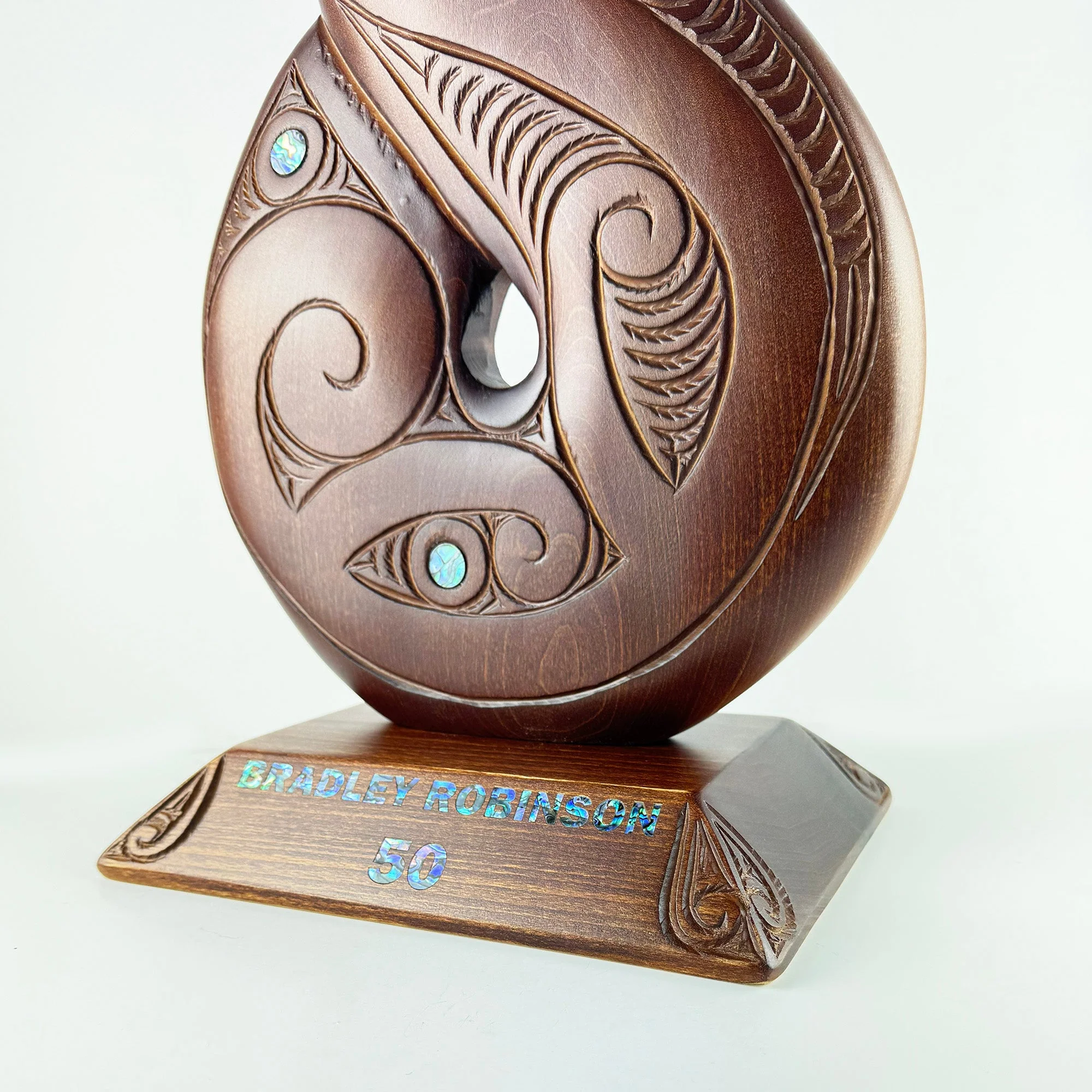 Massive 59cm Carved Maori Pikorua Twist Trophy - Symbol of Love or Friendship - Image 4