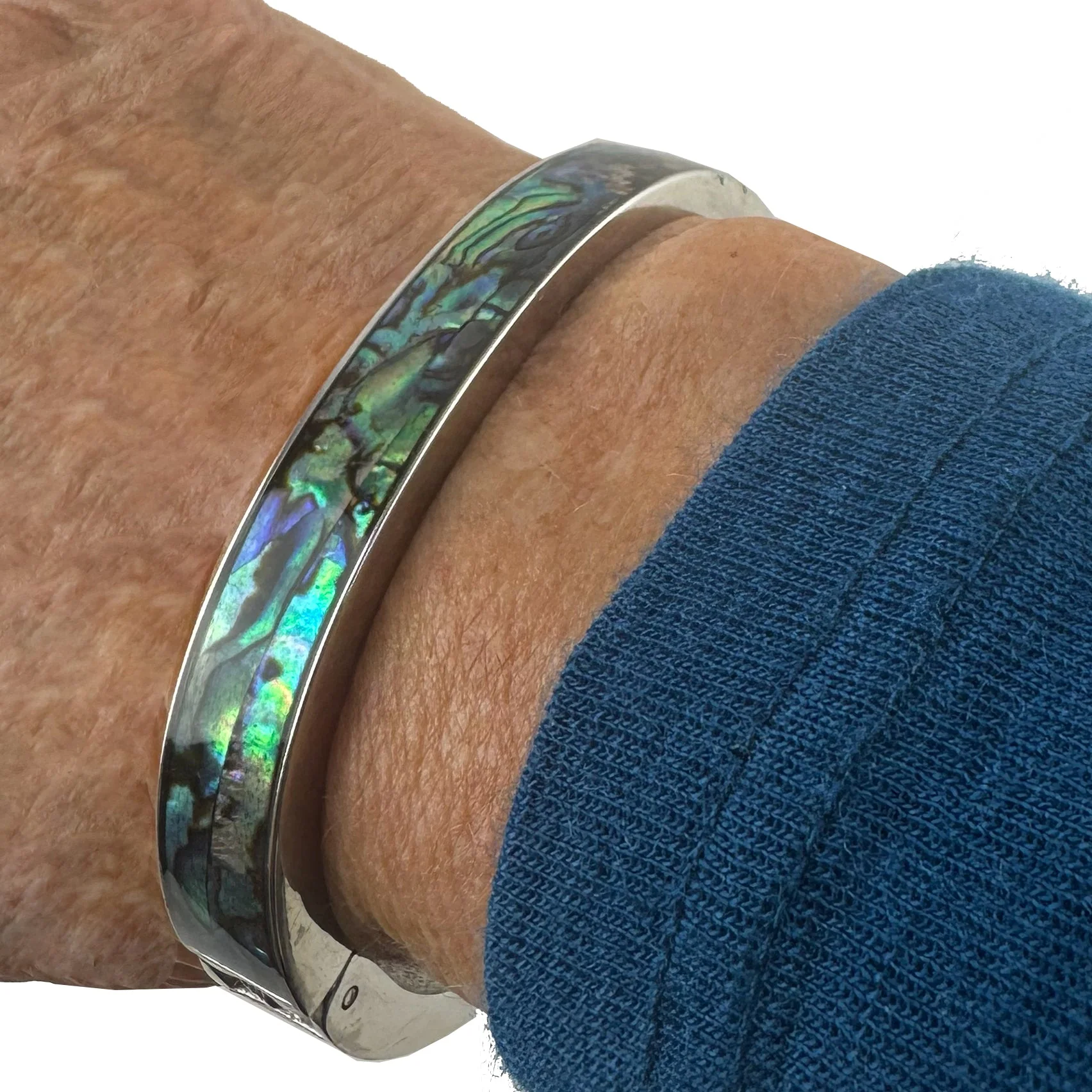 New Zealand Paua Magnetic Hinged Bangle - Image 2