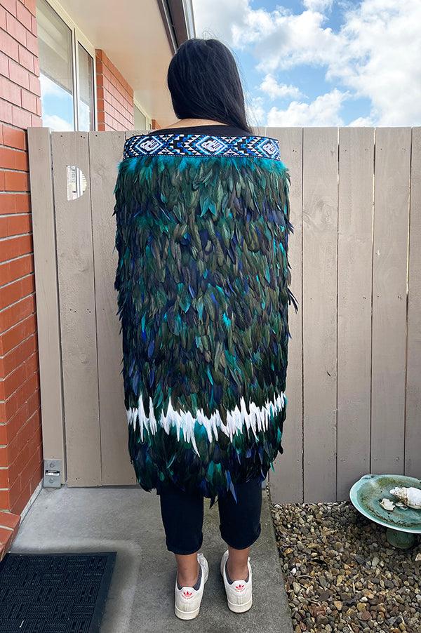 Ngāti Kahungunu Māori Paua Blue Full Length Korowai Cloak - Image 3