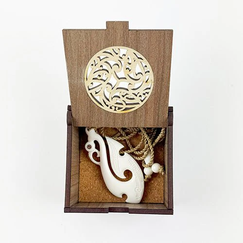 River Rimu Maori Kowhaiwhai Jewellery or Trinket Box - Image 2