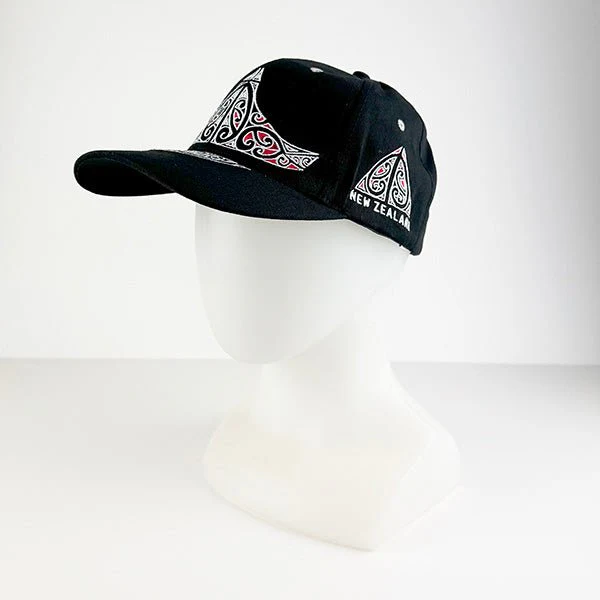 Stunning Maori Cap with Kowhaiwhai Embroidery - Image 2