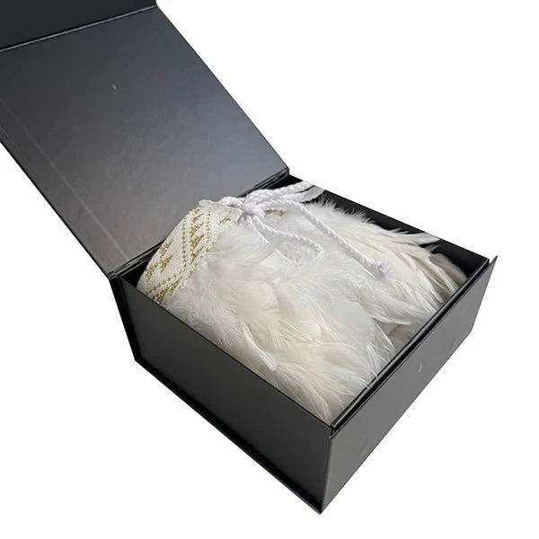 Māori White Wedding Short Korowai Cape with White and Silver Taniko - Image 7